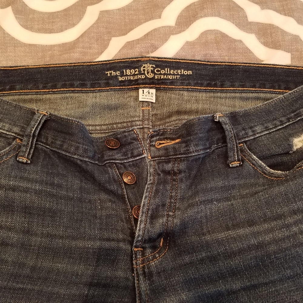 Abercrombie & Fitch boyfriend straight leg jeans